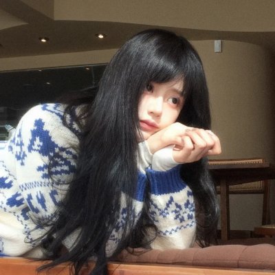 在凡妲的小房间里